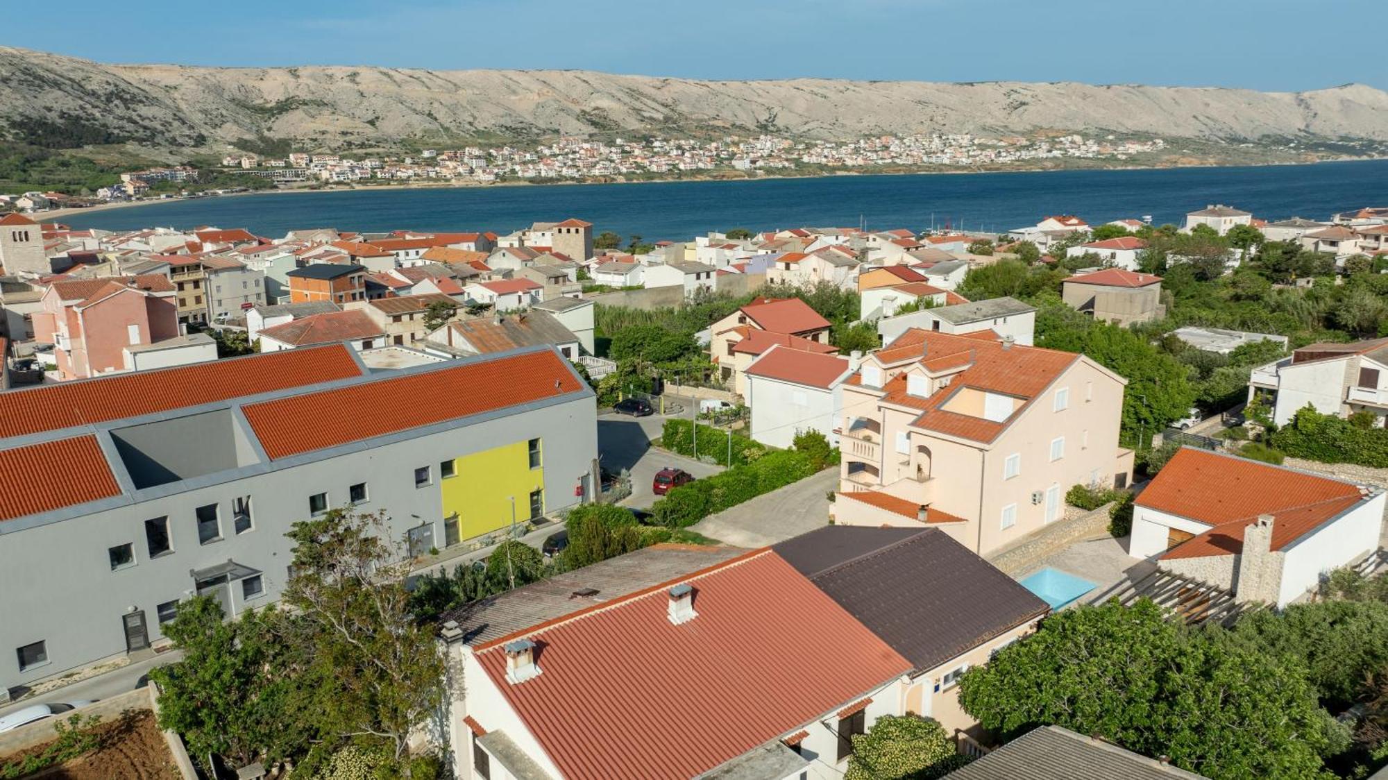 Apartment Wish - Two Bedrooms With 2 Ac Renewed Pag Town Buitenkant foto
